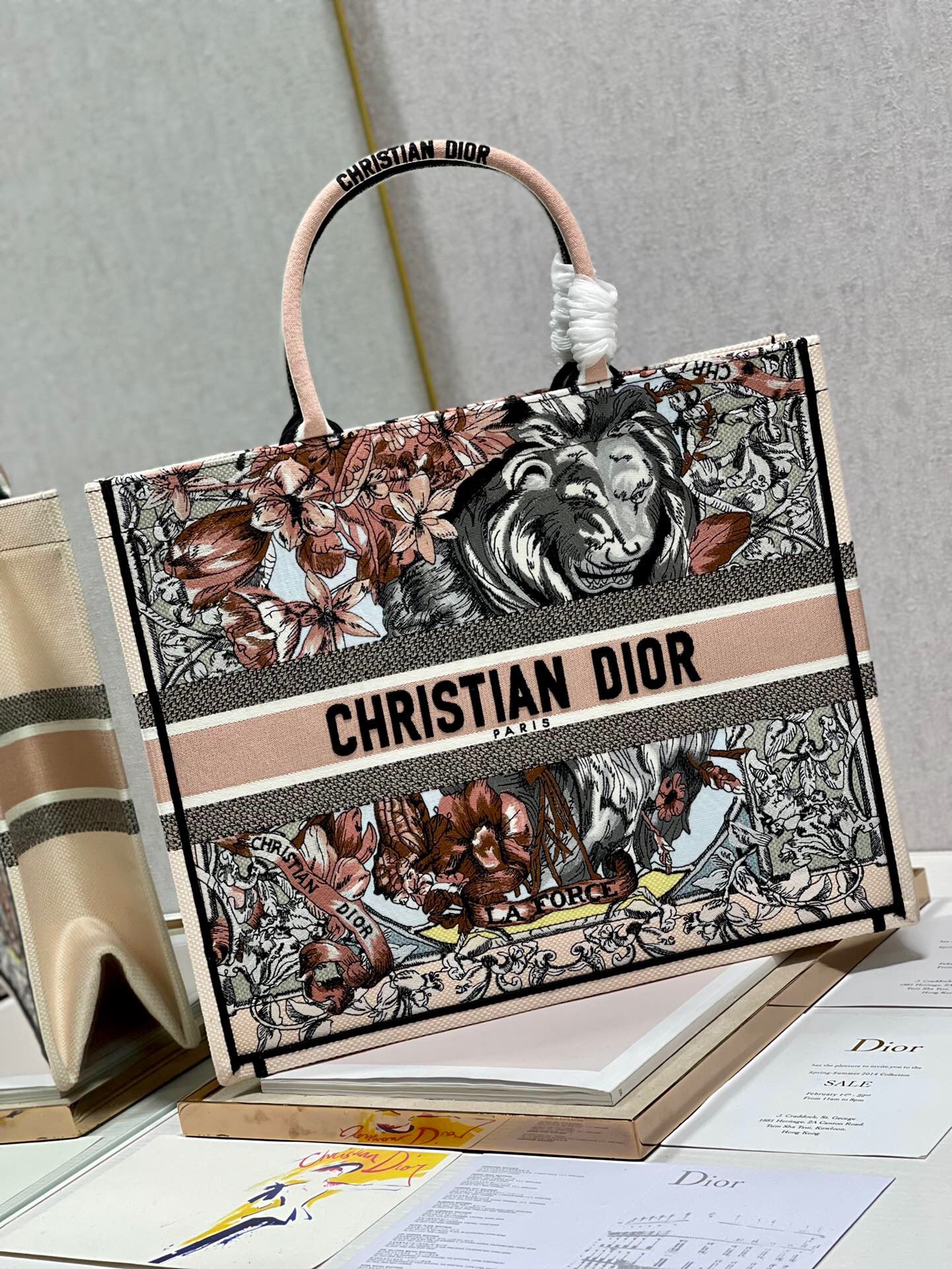 DIOR LARGE BOOK TOTE MULTICOLOR LA FORCE EMBROIDERY 42CM M1286ZFOR M884 - Image 4