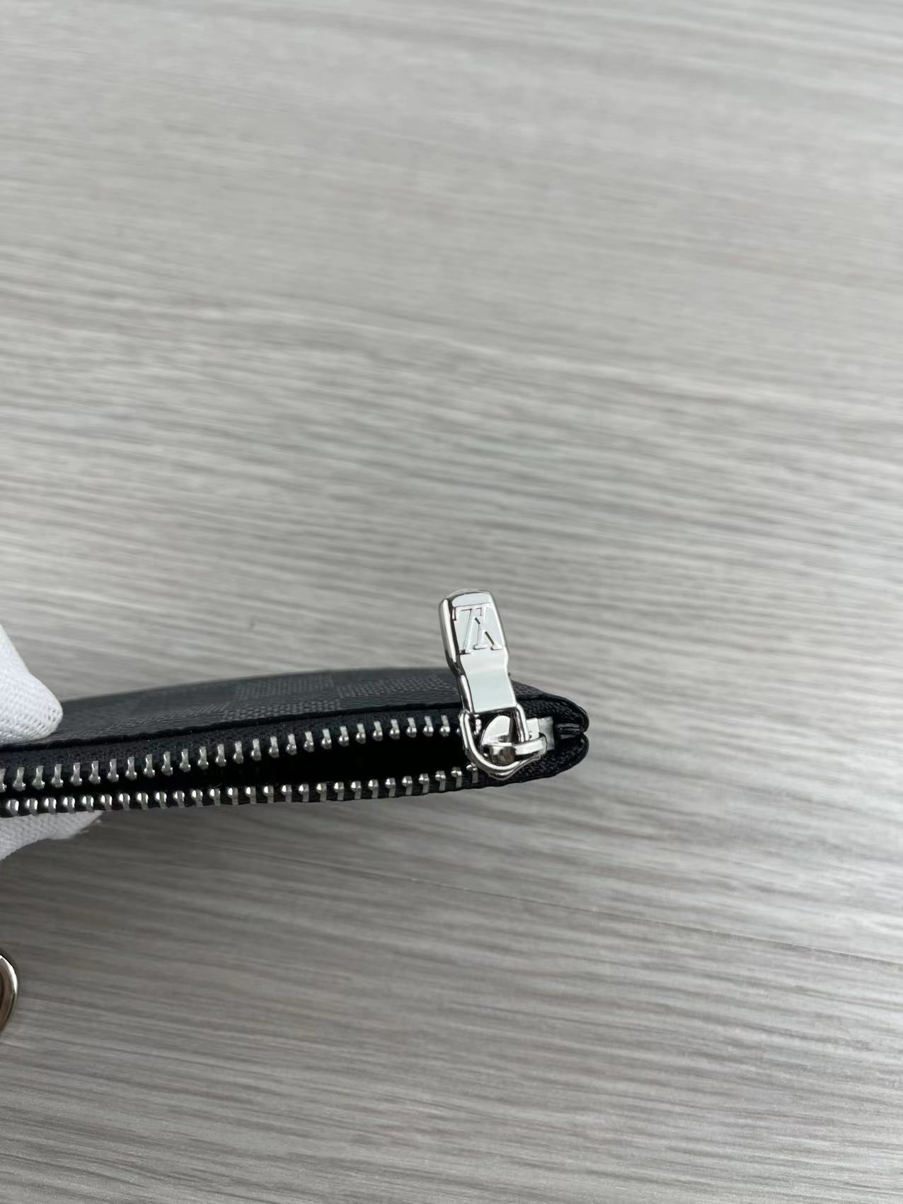 LOUIS VUITTON DAMIER GRAPHITE KEY POUCH M62650 - Image 4