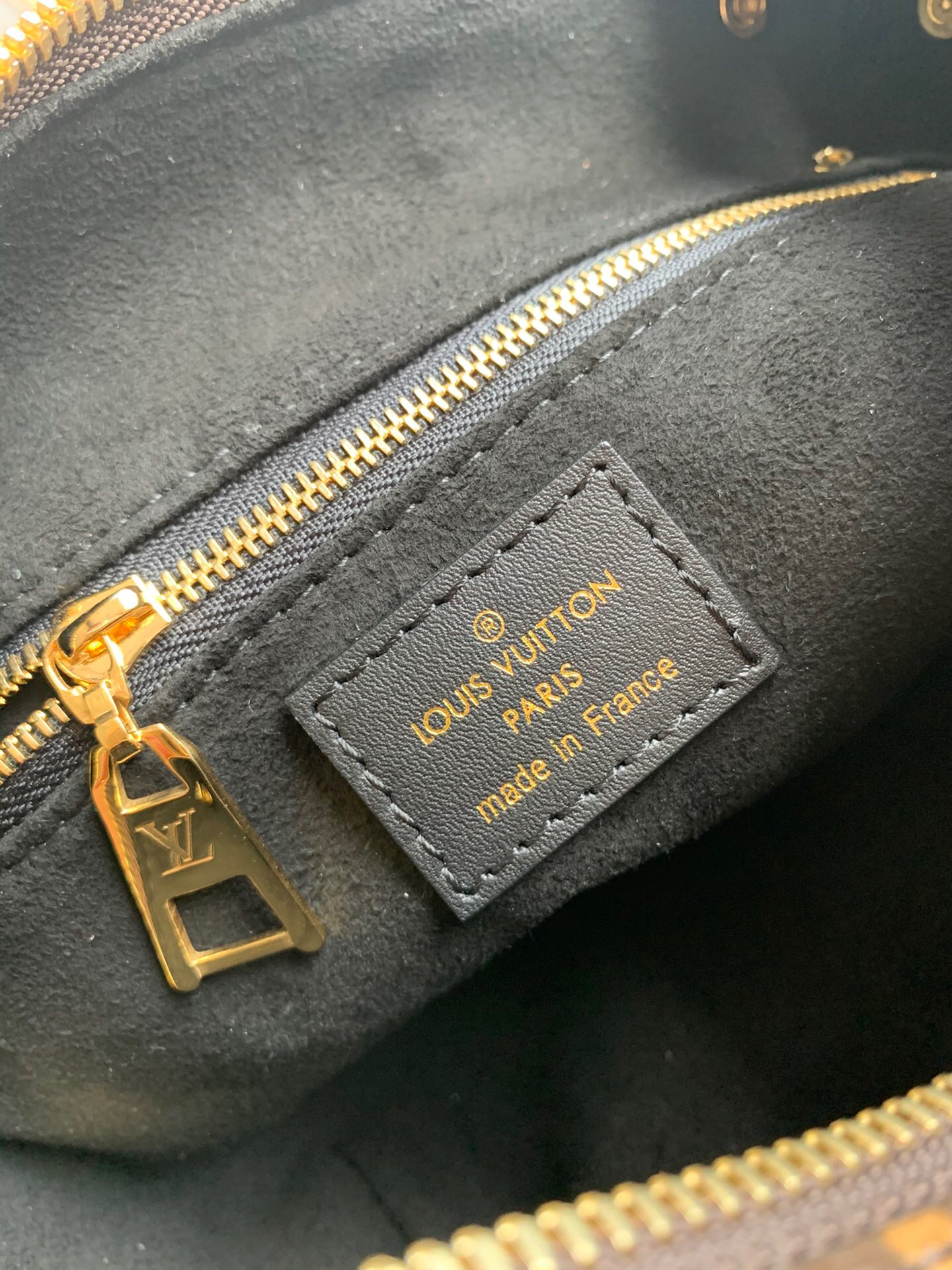 LOUIS VUITTON MONOGRAM PETITE MALLE SOUPLE 20CM M45571 - Image 10