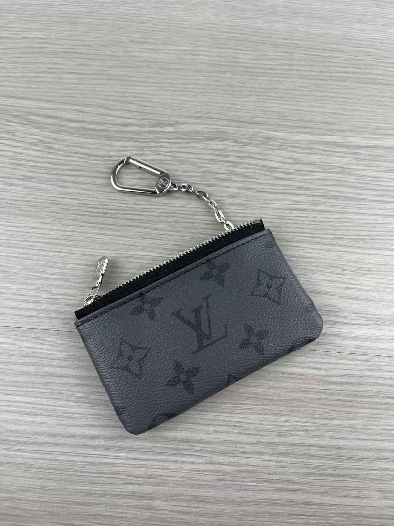 LOUIS VUITTON MONOGRAM KEY POUCH GREY M62650 - Image 3