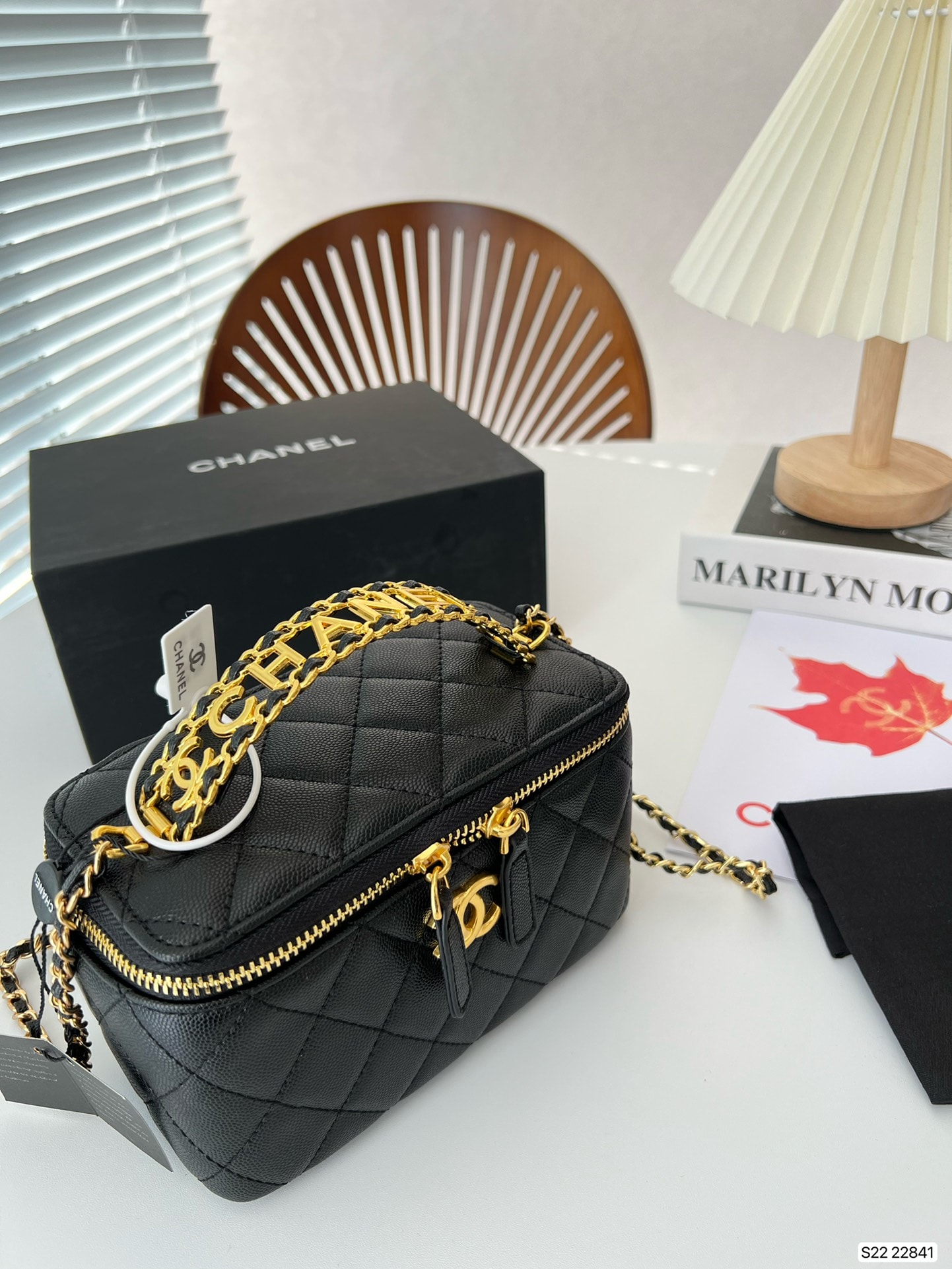 CHANEL SMALL VANITY CASE SS22 BLACK 17CM - Image 3