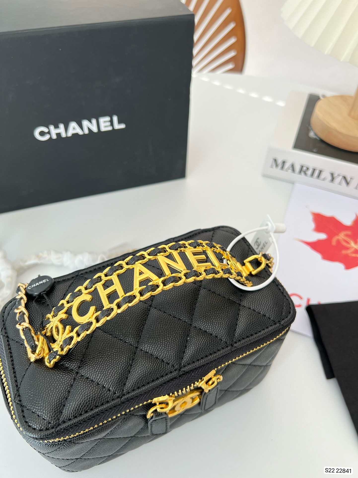 CHANEL SMALL VANITY CASE SS22 BLACK 17CM - Image 7