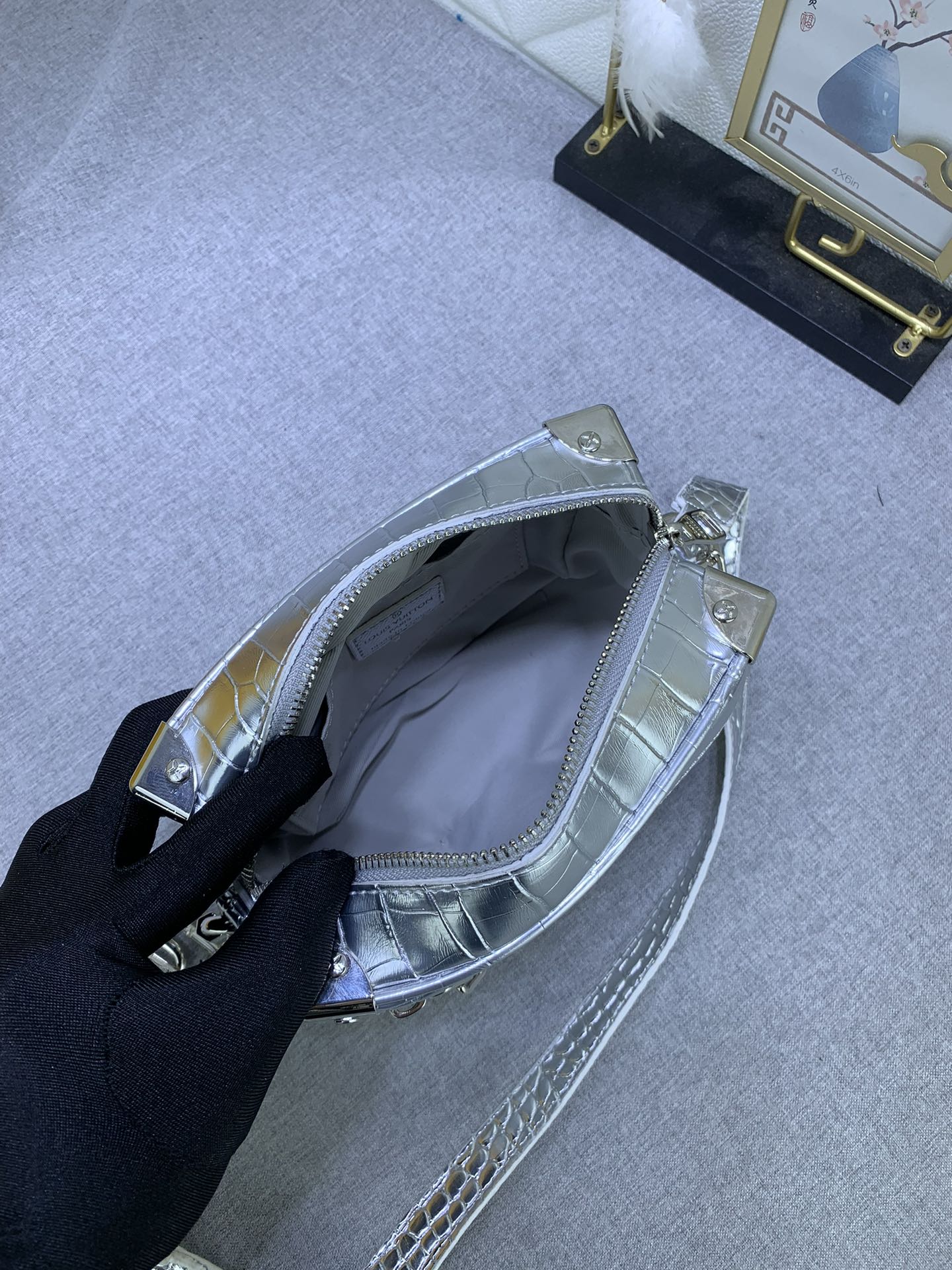 LOUIS VUITTON MINI SOFT TRUNK CROCODILIAN SILVER LEATHER 18.5CM N80956 - Image 2