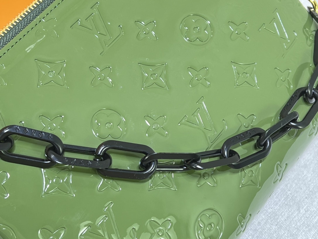 LOUIS VUITTON COUSSIN PM BAG GREEN 26CM M20565 - Image 4