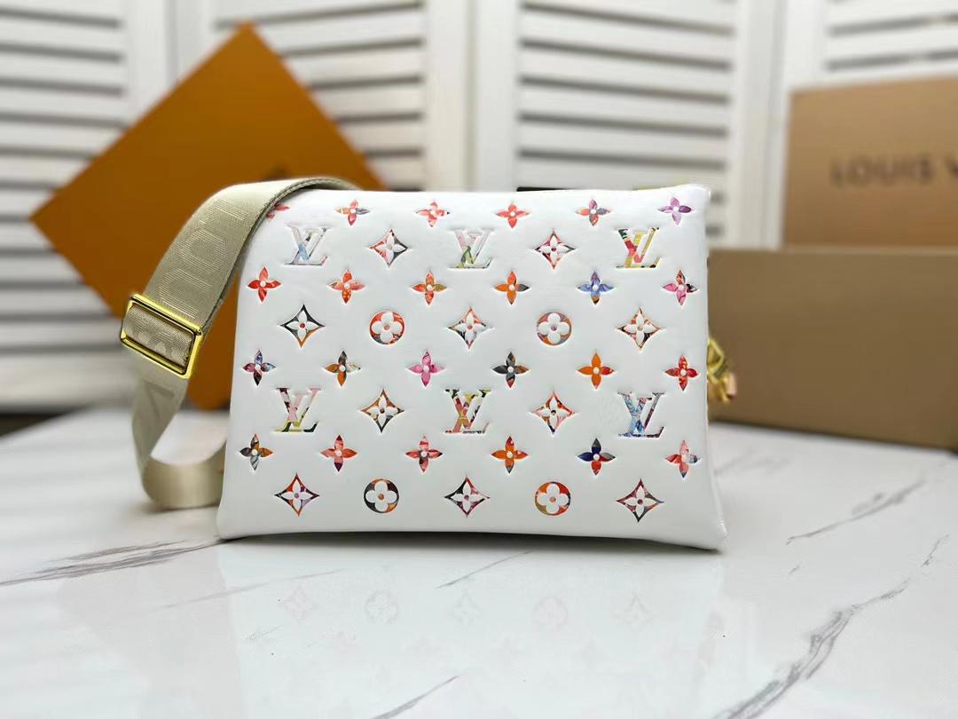 LOUIS VUITTON BOLSO COUSSIN PM WHITE 26CM M21209 - Image 5