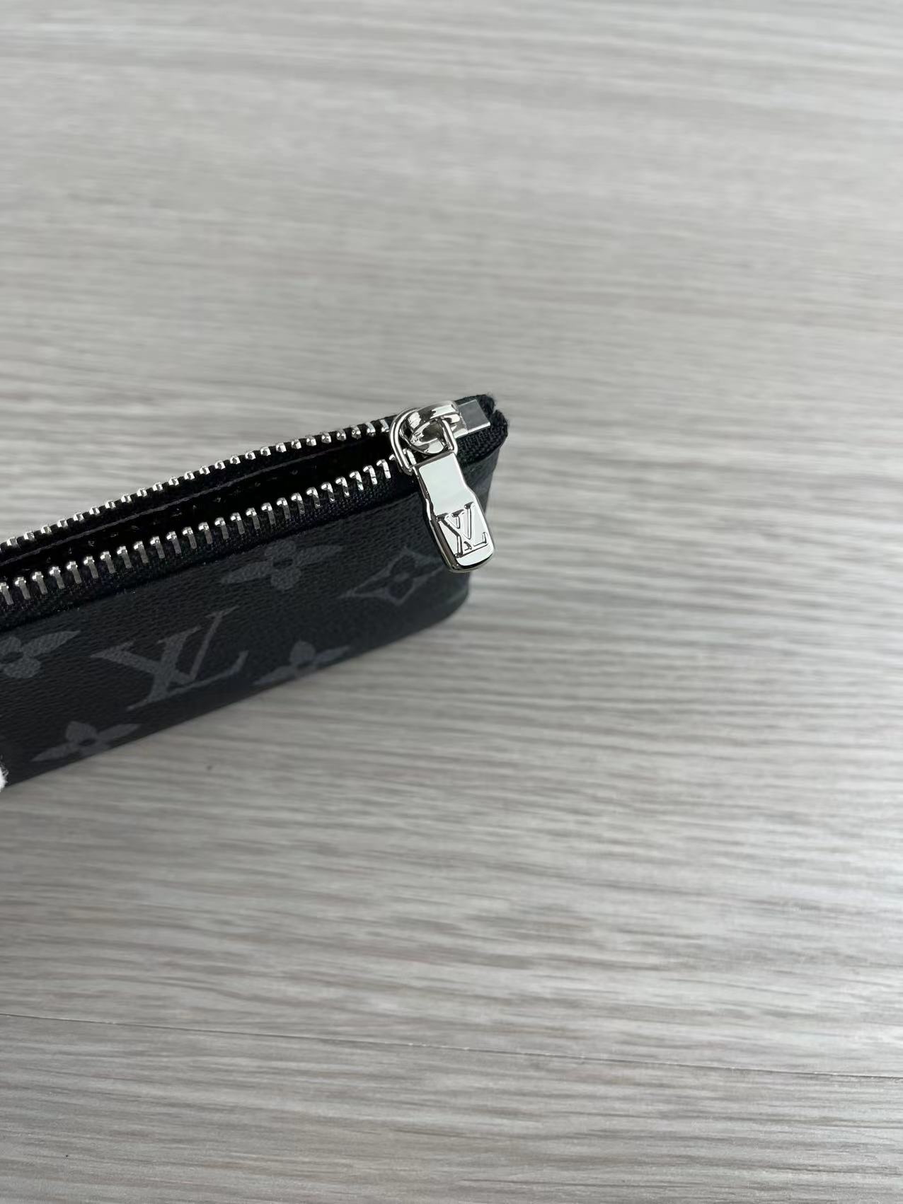 LOUIS VUITTON MONOGRAM KEY POUCH BLACK M62650 - Image 5