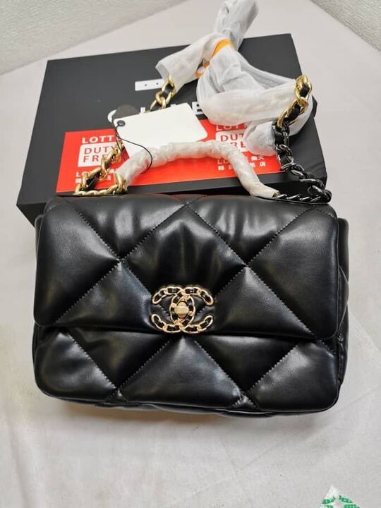 CHANEL 19 FLAP BAG IN GOLD 26CM - Image 5