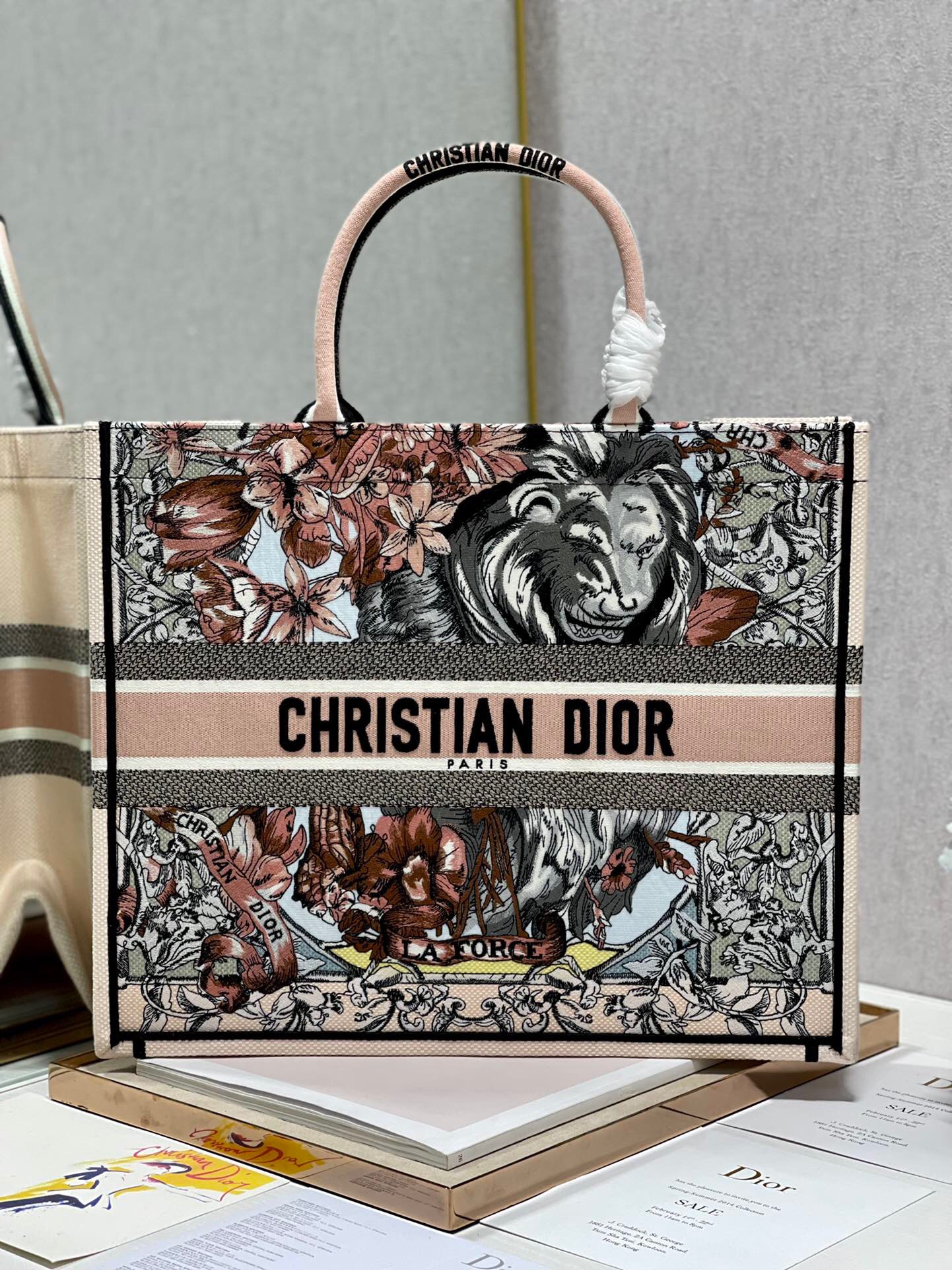 DIOR LARGE BOOK TOTE MULTICOLOR LA FORCE EMBROIDERY 42CM M1286ZFOR M884 - Image 9