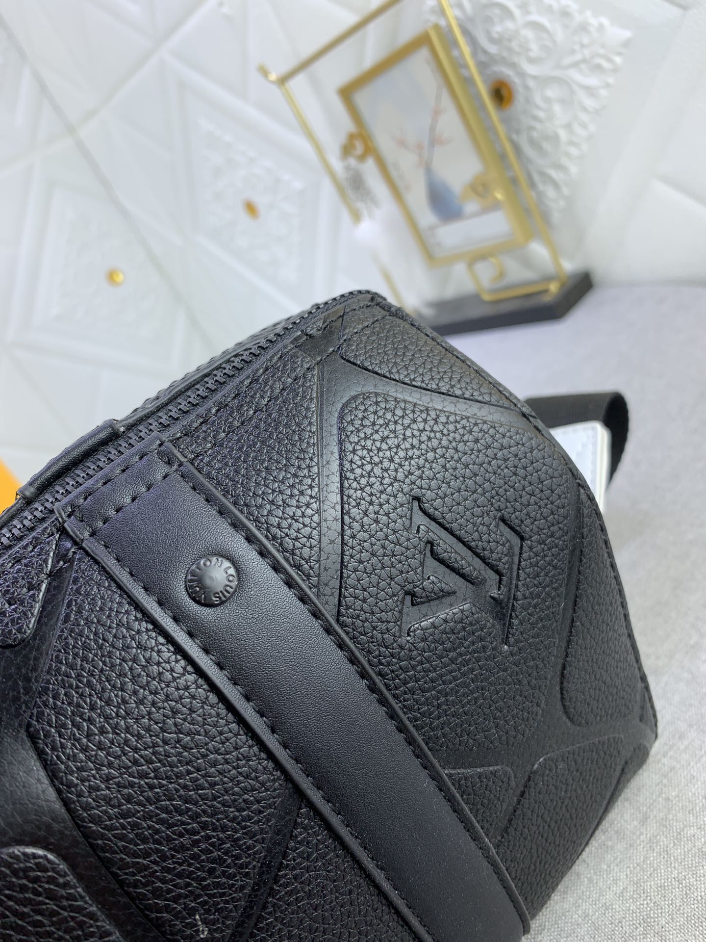 LOUIS VUITTON CITY KEEPALL BLACK 27CM M21543 - Image 4