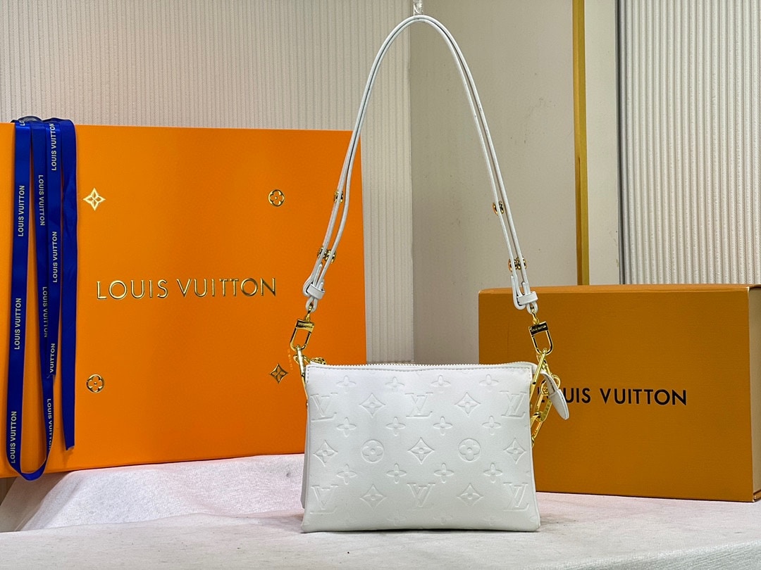 LOUIS VUITTON COUSSIN BB WHITE 21CM M20770 - Image 6