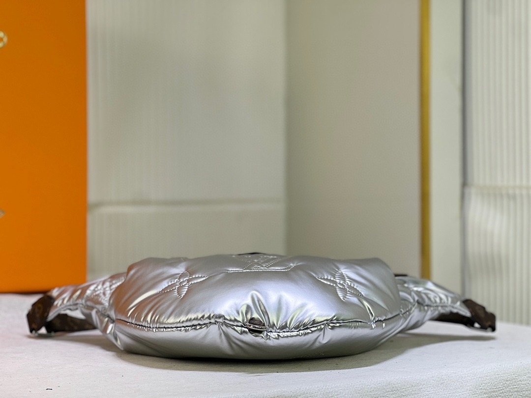 LOUIS VUITTON MAXI BUMBAG SILVER 44CM M20971 - Image 2