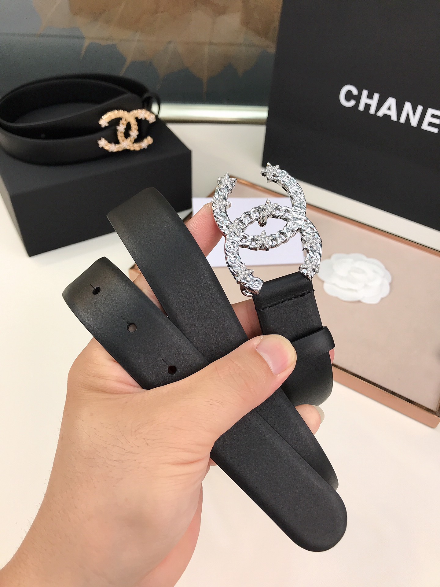 CHANEL PEARLS CRYSTAL SLIVER BLACK BELT 28MM - Image 4
