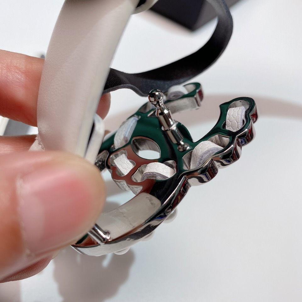 CHANEL BELT WITH PEARLS AND CC LOGO BELT WHITE 28MM - Image 6