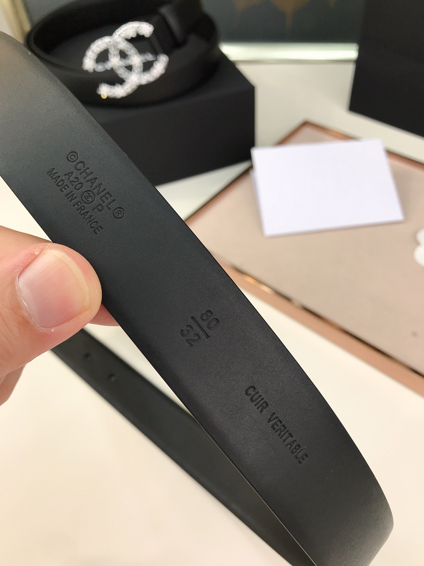 CHANEL PEARLS CRYSTAL GOLD BLACK BELT 28MM - Image 4