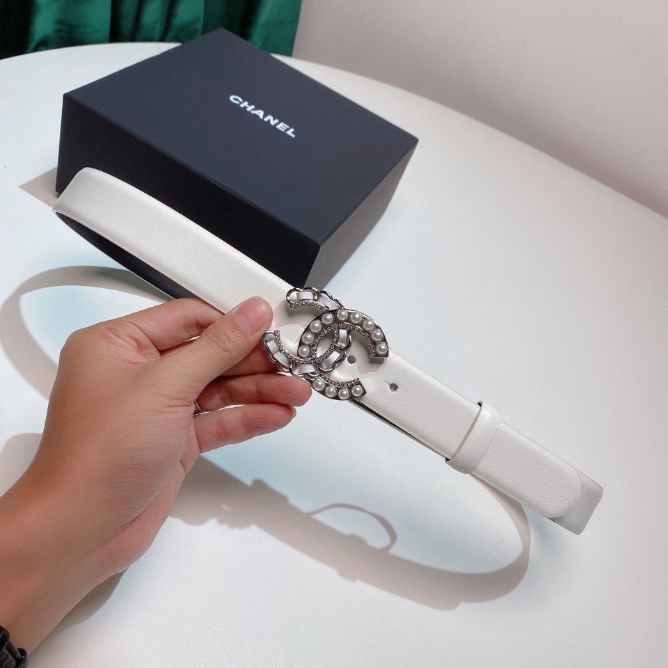 CHANEL BELT WITH PEARLS AND CC LOGO BELT WHITE 28MM - Image 5