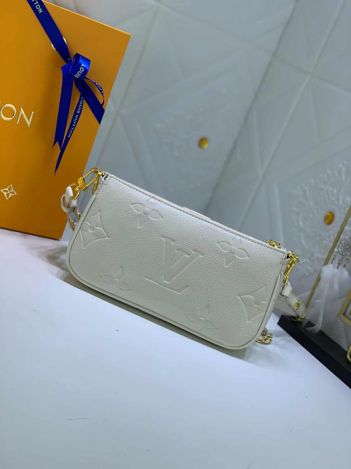 LOUIS VUITTON MULTI POCHETTE ACCESSOIRES CREAM 18CM M46568 - Image 2