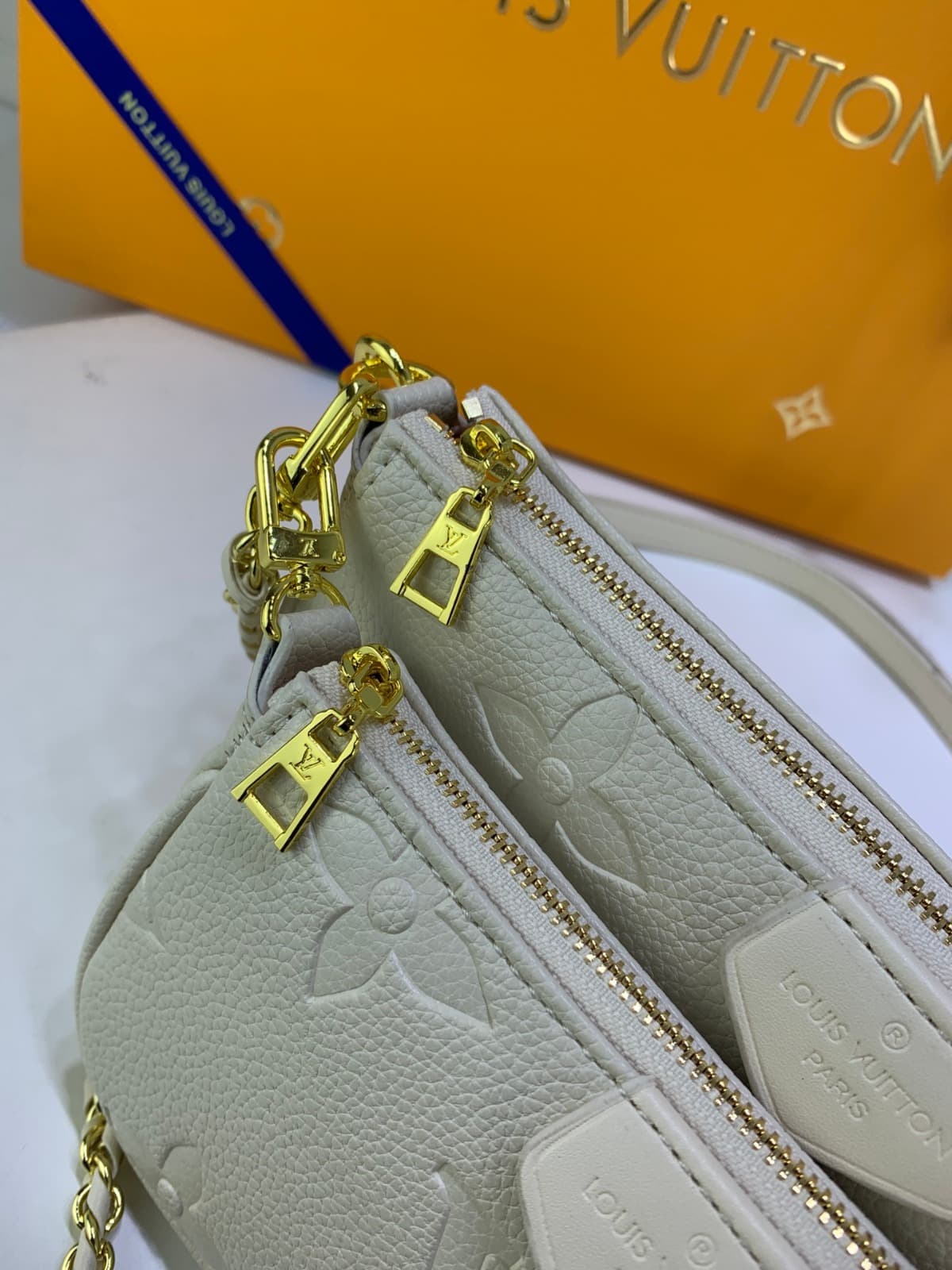 LOUIS VUITTON MULTI POCHETTE ACCESSOIRES CREAM 18CM M46568 - Image 3