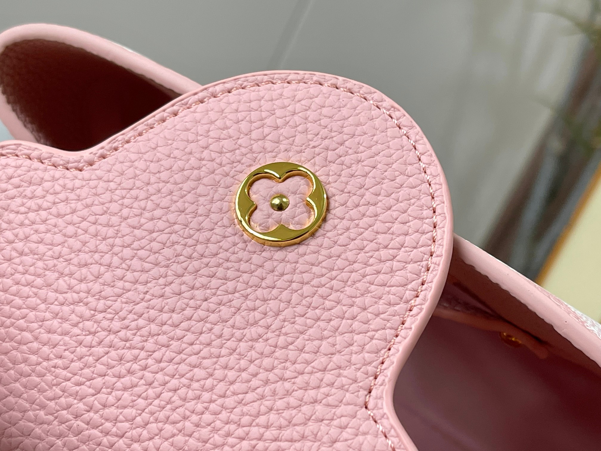 LOUIS VUITTON CAPUCINES BB PINK 27CM M20717 - Image 4