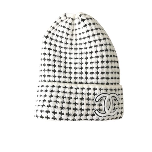 CHANEL CC WOOL BEANIE WHITE