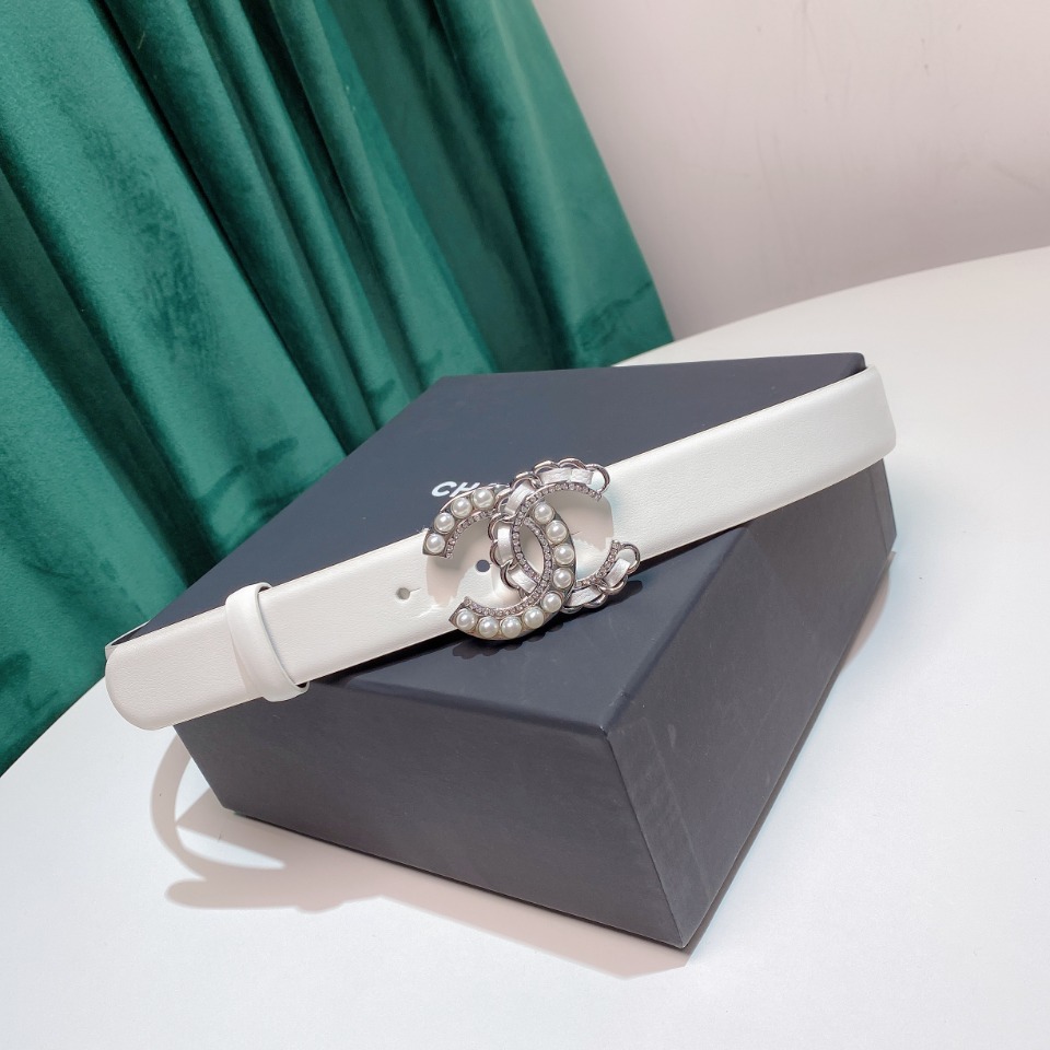 CHANEL BELT WITH PEARLS AND CC LOGO BELT WHITE 28MM - Image 3