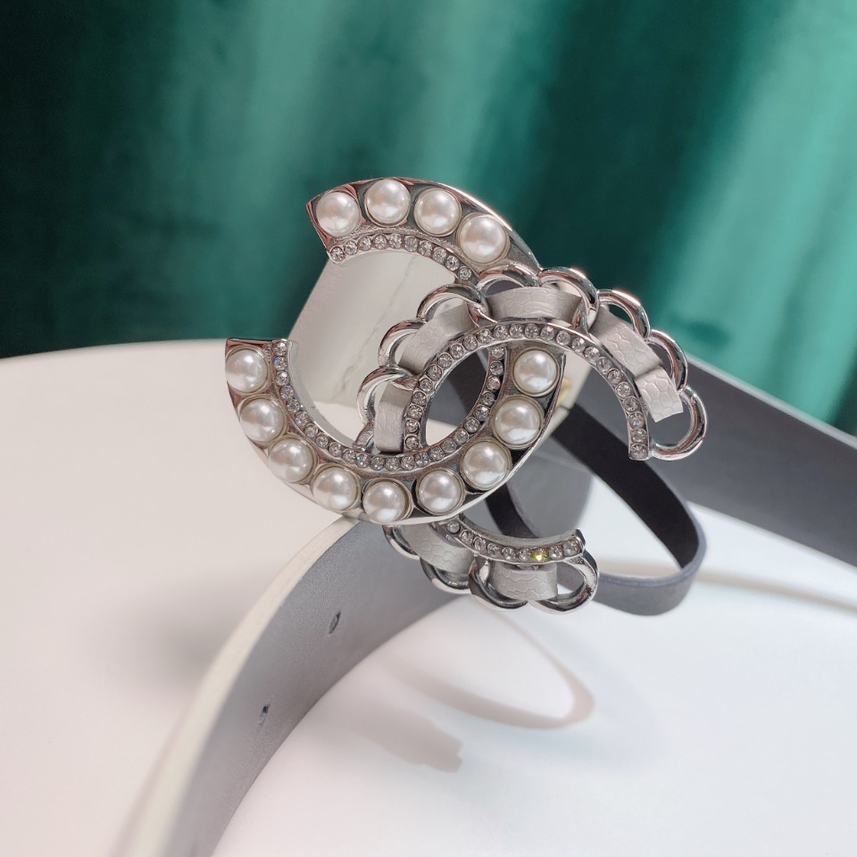 CHANEL BELT WITH PEARLS AND CC LOGO BELT WHITE 28MM - Image 2