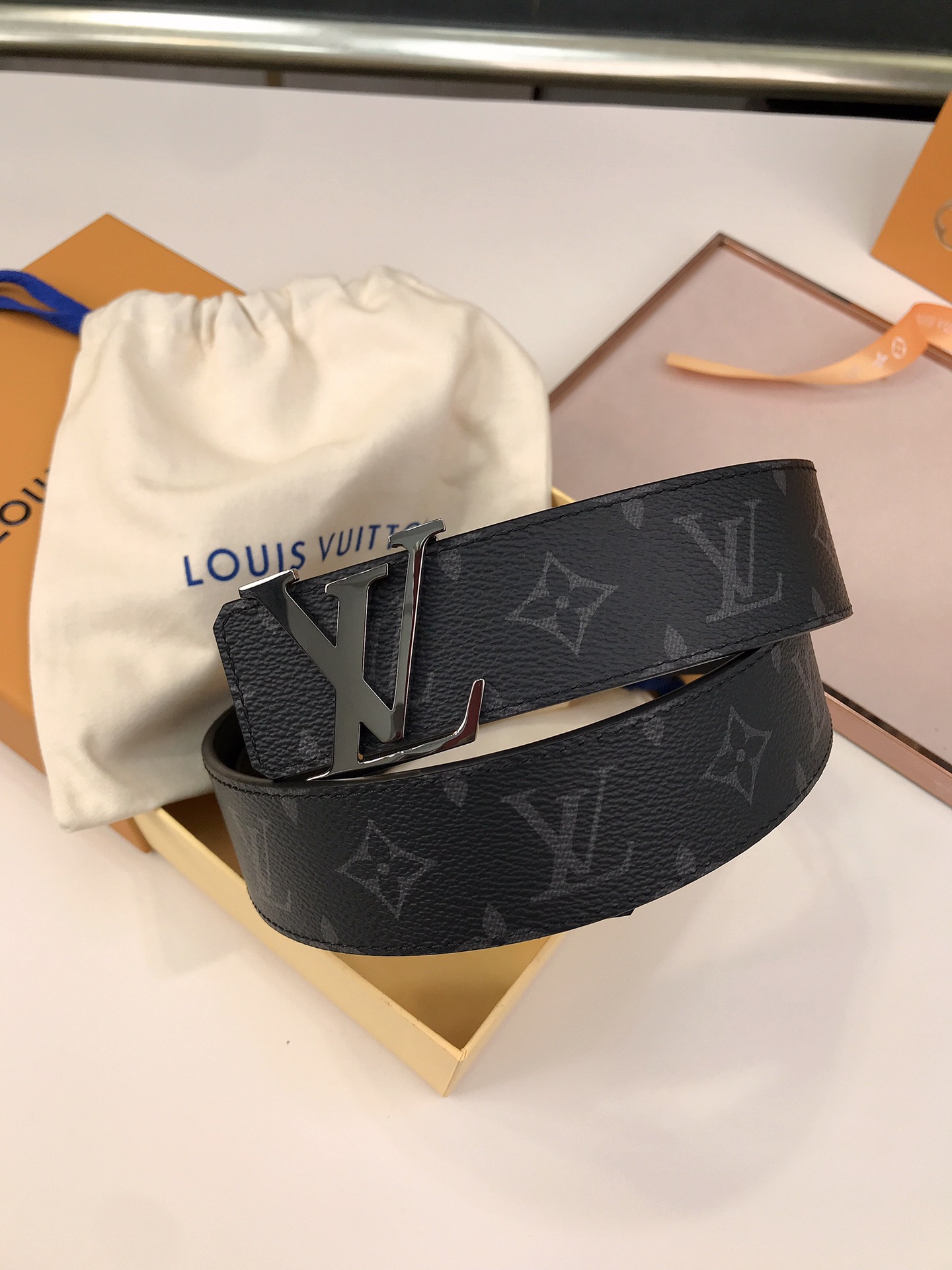 LOUIS VUITTON LV INITIALES REVERSIBLE BELT MONOGRAM ECLIPSE SILVER METAL 4CM - Image 5
