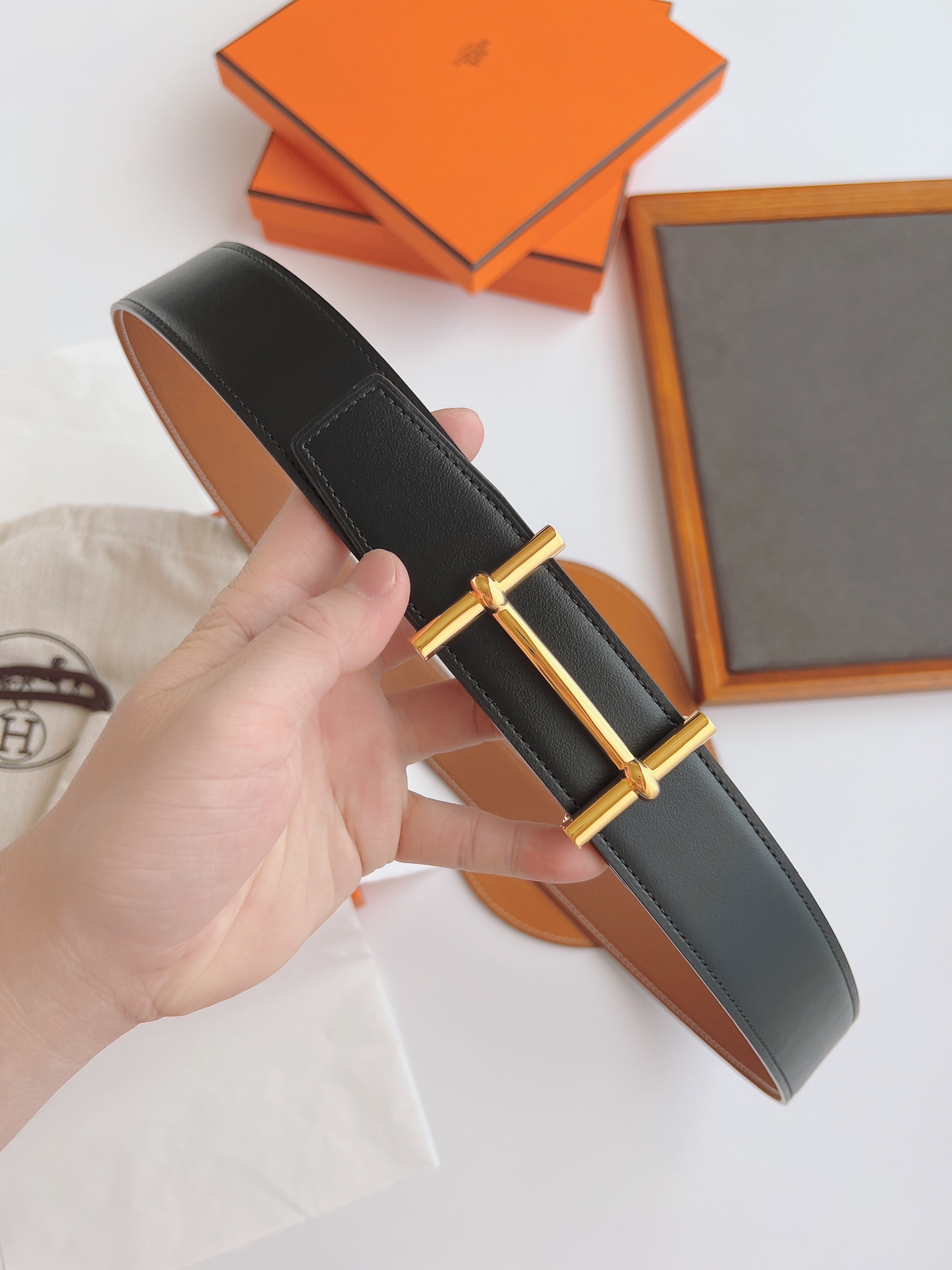 HERMES LEATHER BELT GOLD BUCKLE BLACK 38MM - Image 2