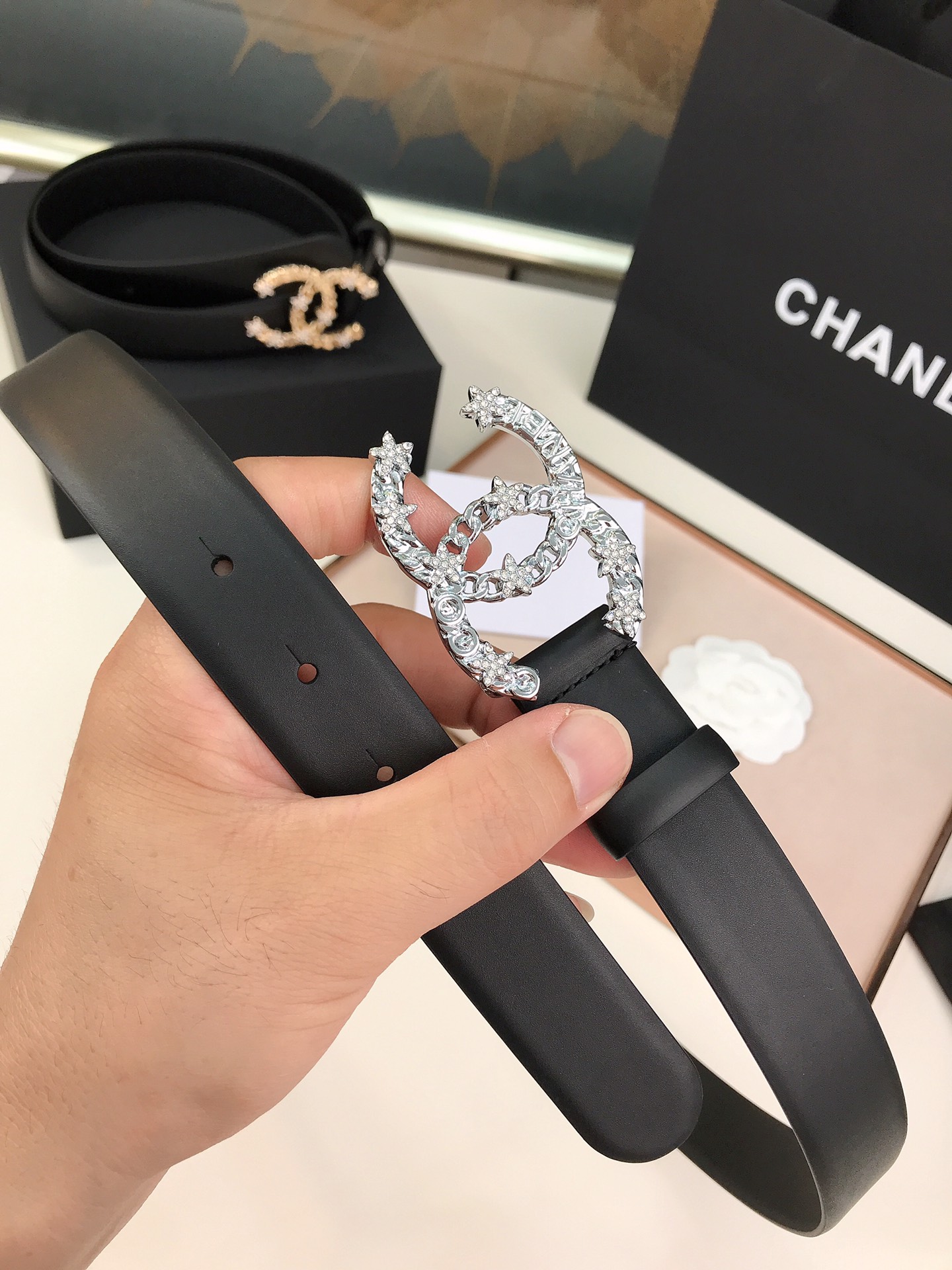 CHANEL PEARLS CRYSTAL SLIVER BLACK BELT 28MM - Image 2