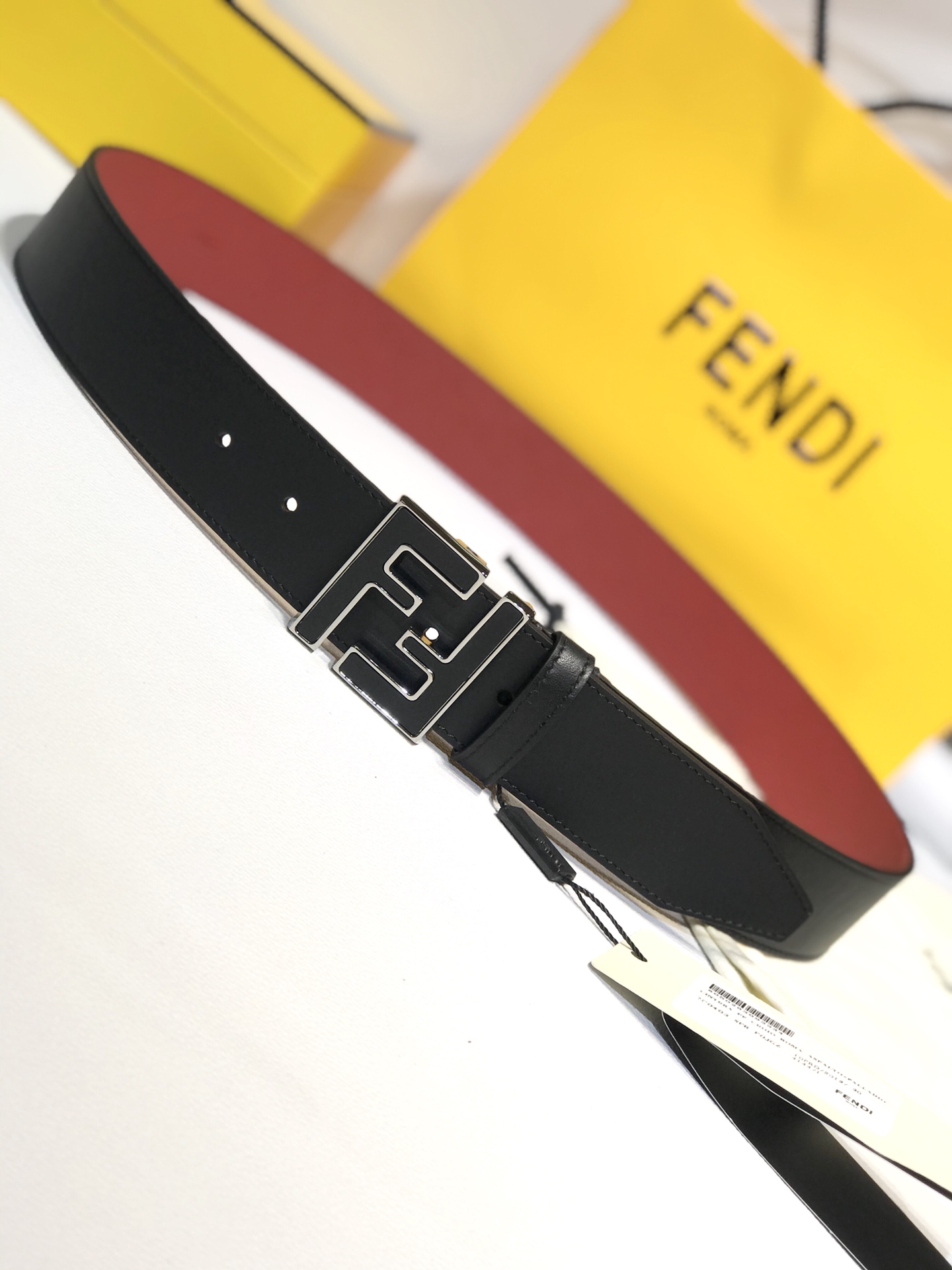 FENDI FF LEATHER BETL BLACK 40MM - Image 2