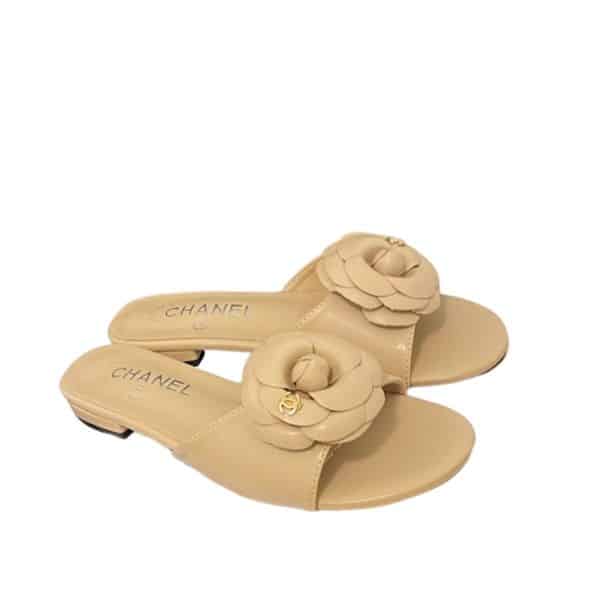 CHANEL CAMELLIA SLIDES BEIGE