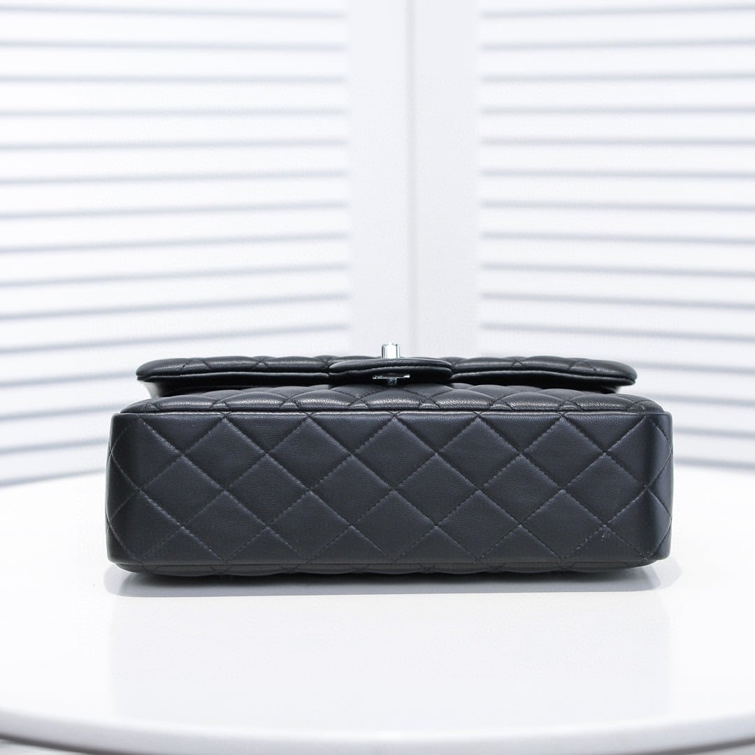 CHANEL CLASSIC FLAP BAG BLACK LEATHER - Image 5