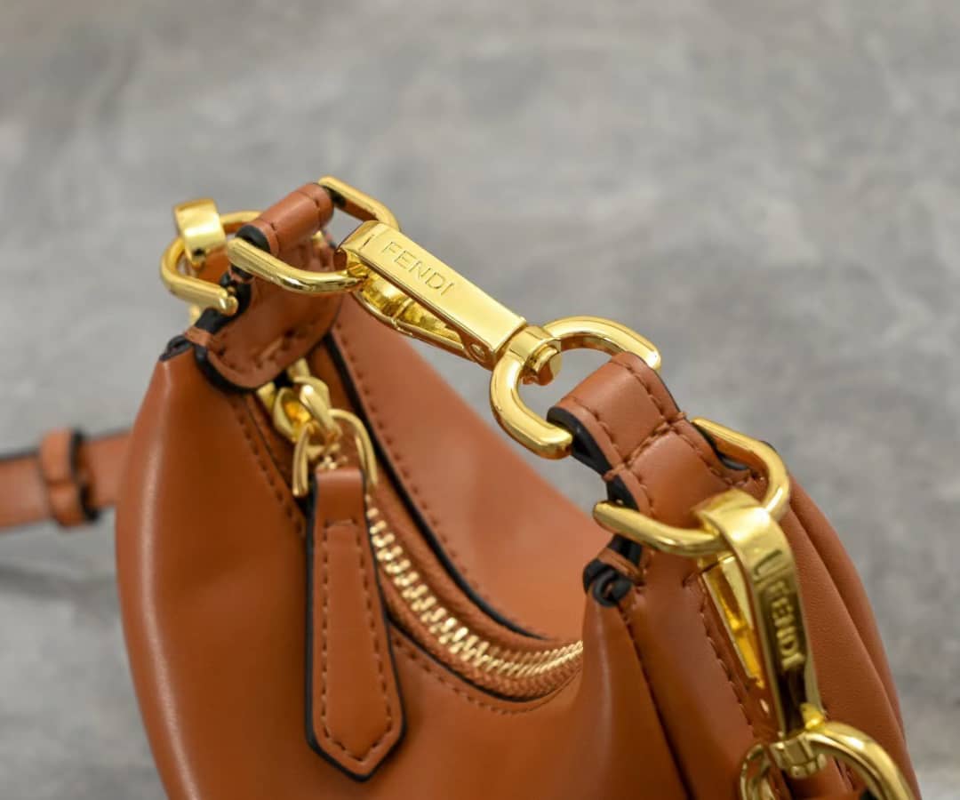 FENDI FENDIGRAPHY MINI LEATHER MINI BAG BROWN 16CM 8BS081A5DYF1MQI - Image 3