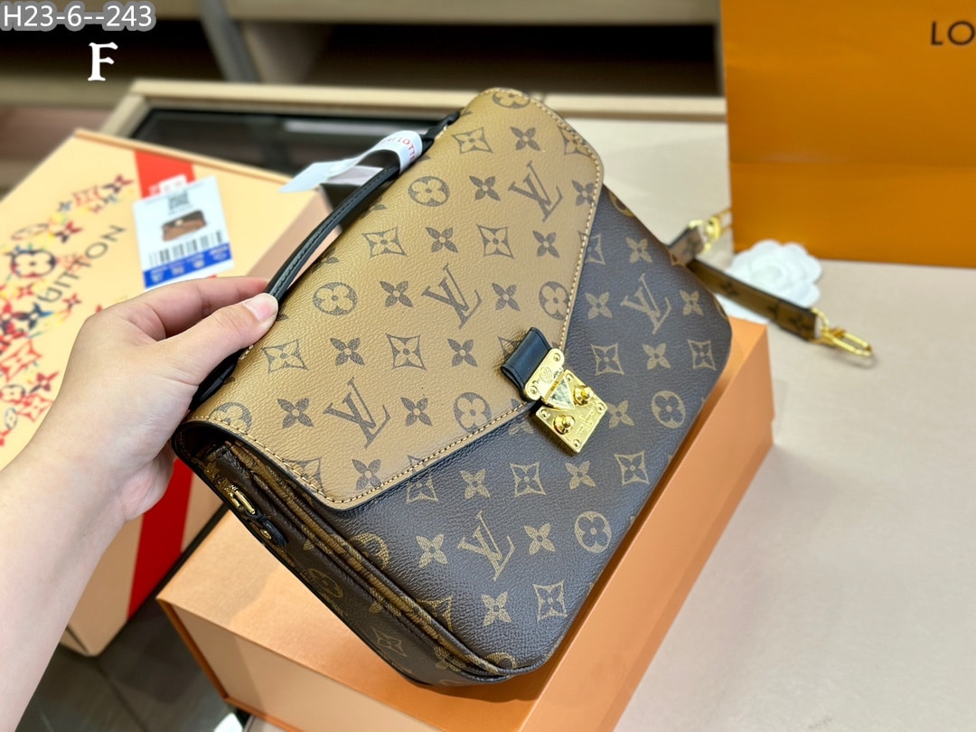LOUIS VUITTON POCHETTE MÉTIS MONOGRAM REVERSE 25CM - Image 4