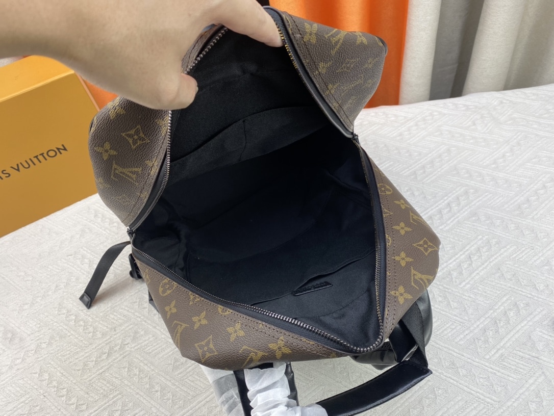 LOUIS VUITTON DEAN BACKPACK MONOGRAM CANVAS 42CM M45335 - Image 3