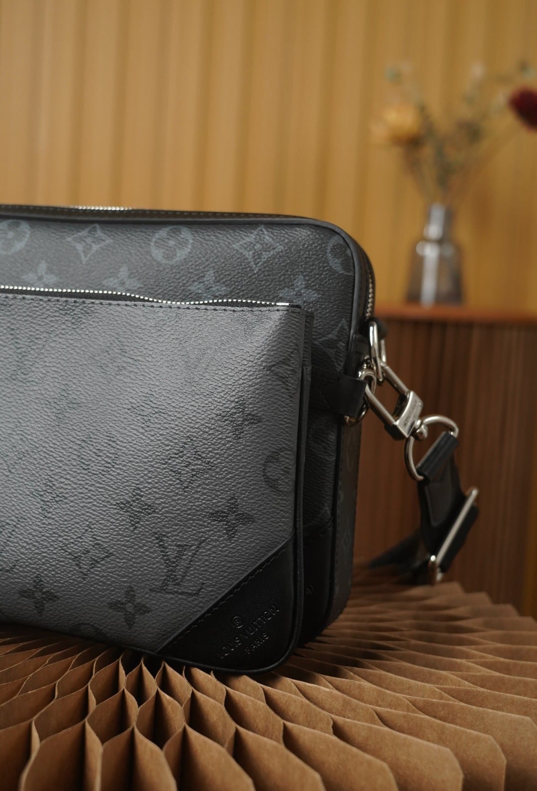 LOUIS VUITTON TRIO MESSENGER 25CM M69443 - Image 4