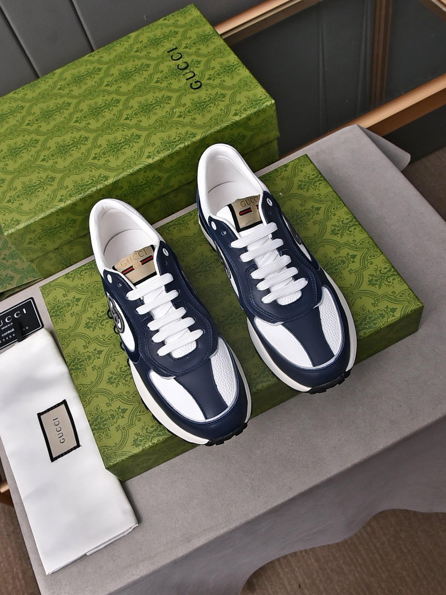 GUCCI DOUBLE G MEN'S RUN SNEAKER BLUE - Image 7