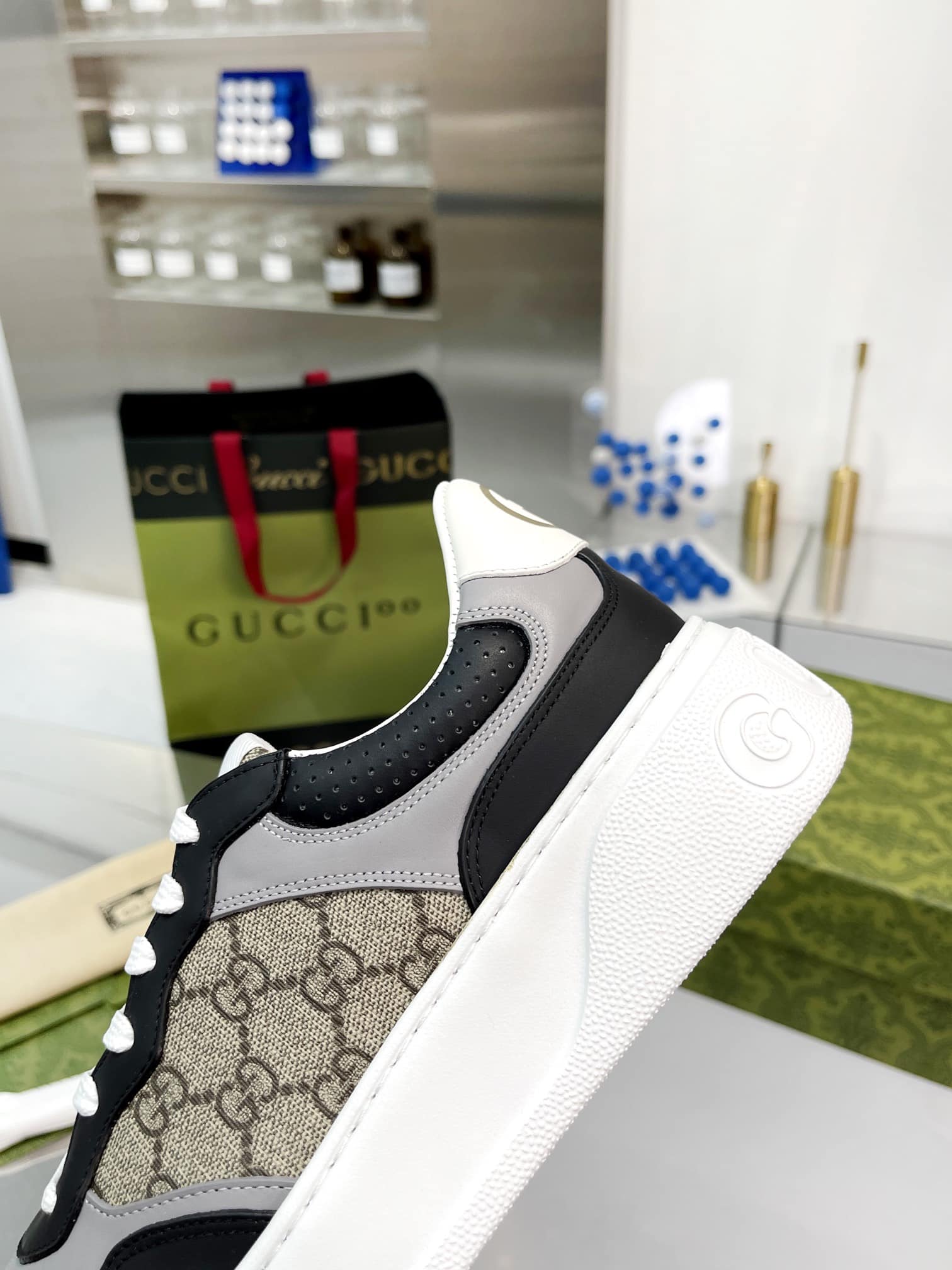 GUCCI MEN'S GG TRAINER SUPREME CANVAS BEIGE 669582 UPGA0 1080 - Image 8