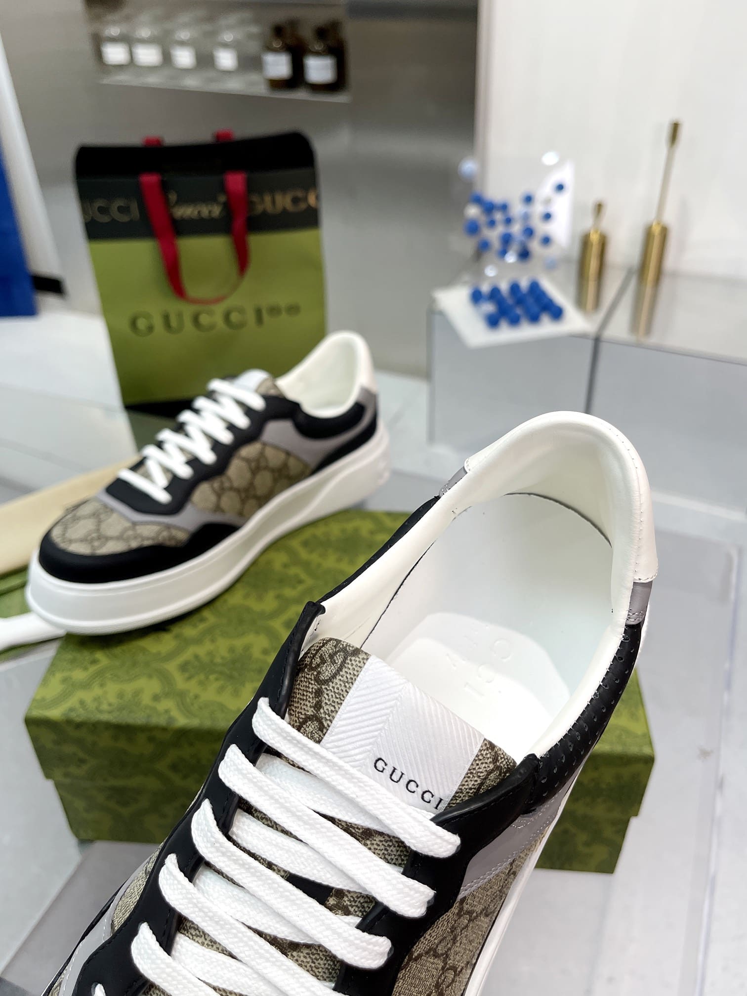 GUCCI MEN'S GG TRAINER SUPREME CANVAS BEIGE 669582 UPGA0 1080 - Image 4