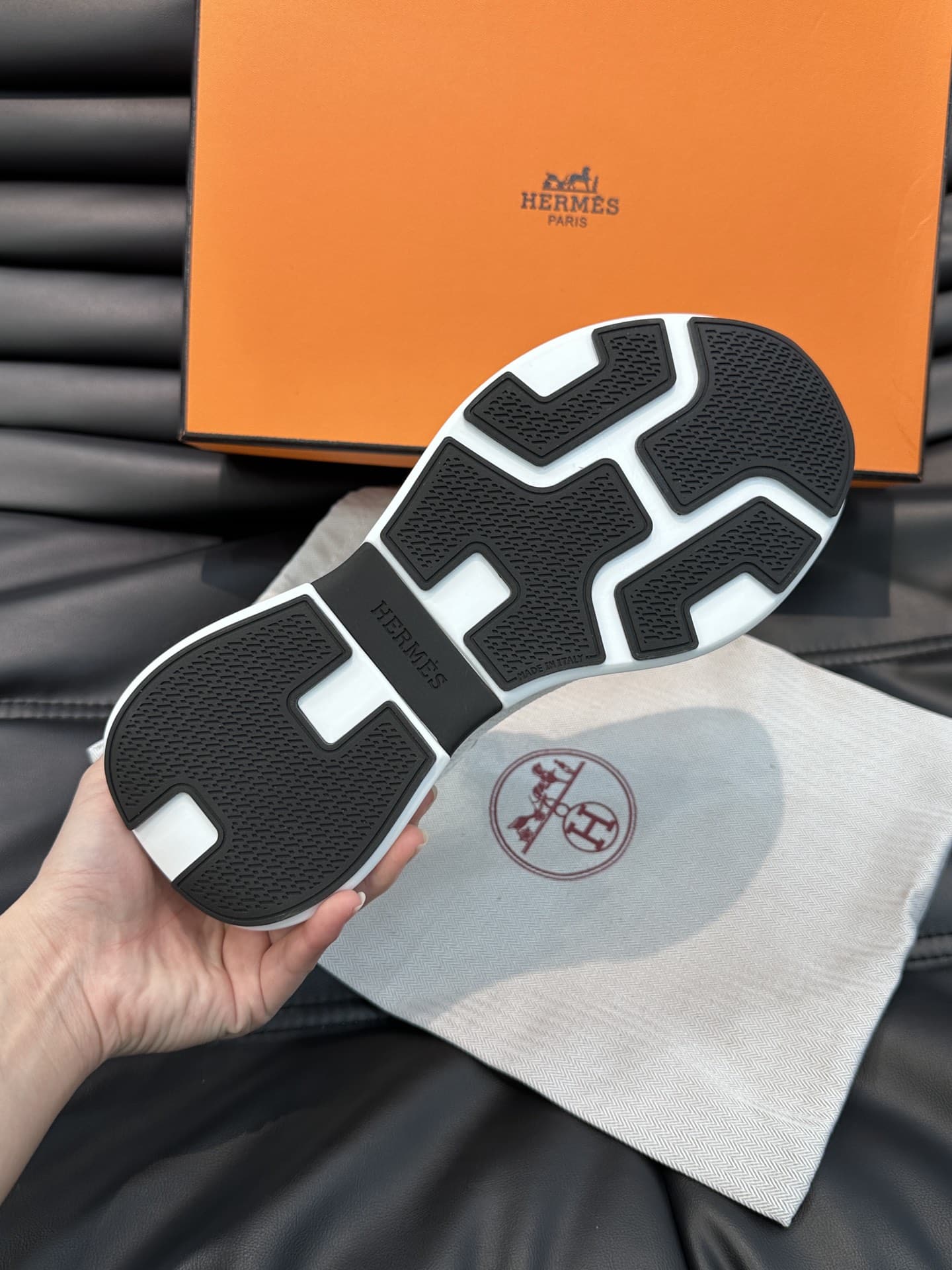 HERMES HEROS SNEAKER BLACK WHITE H232985ZH90400 - Image 2