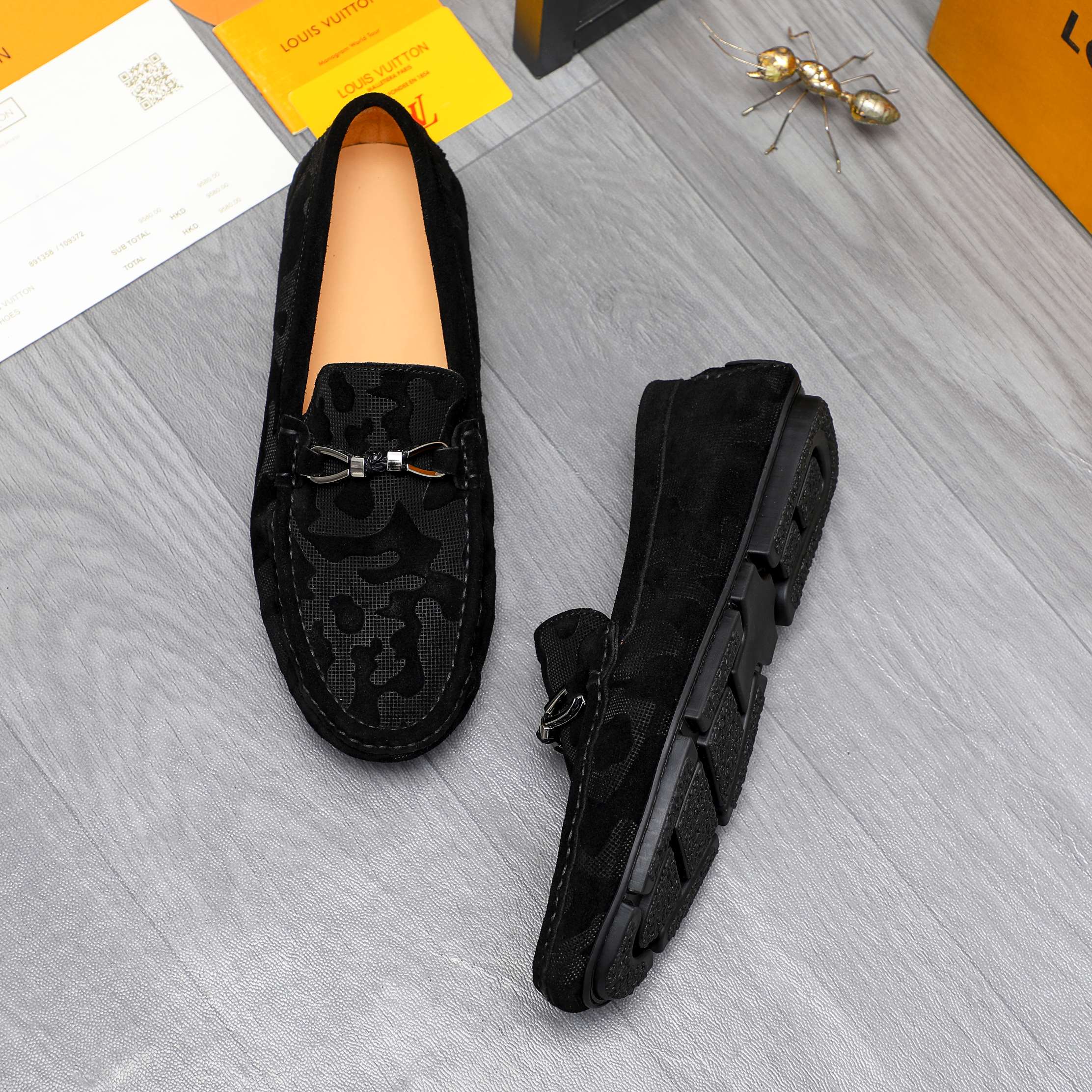 LOUIS VUITTON LEATHER LOAFERS FOR MEN SILVER HARDWARE BLACK - Image 3