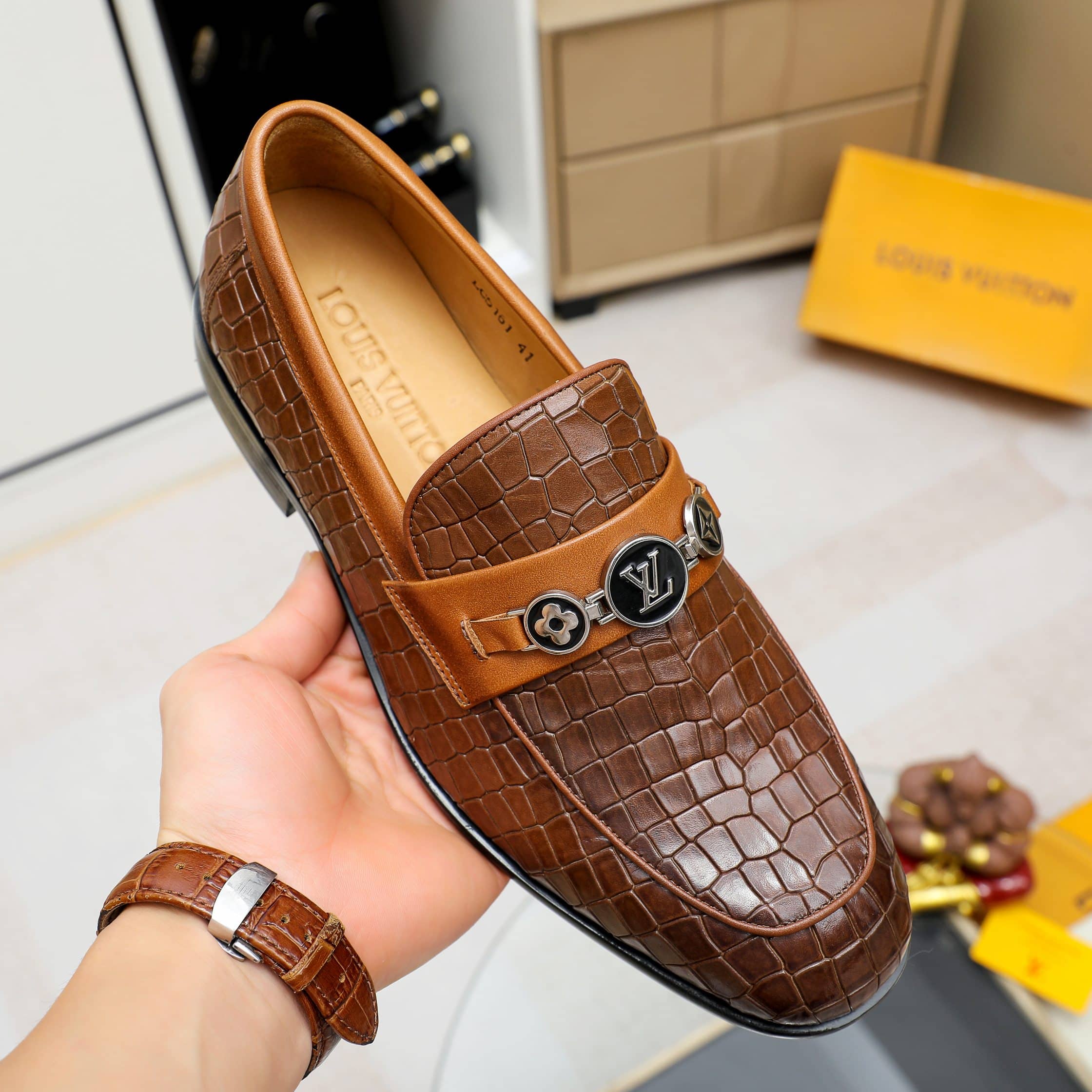 LOUIS VUITTON SOULIERS CLUB LOAFERS CROCODILE BROWN - Image 7