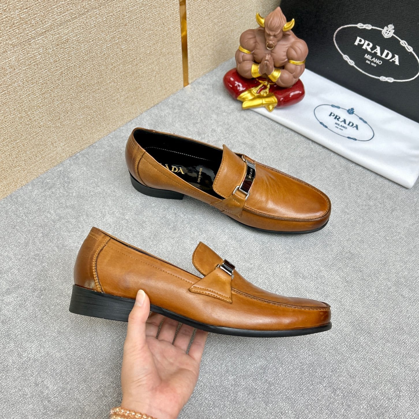 PRADA BRUSHED LEATHER LOAFER PLATE BIT LOGO BROWN - Image 6