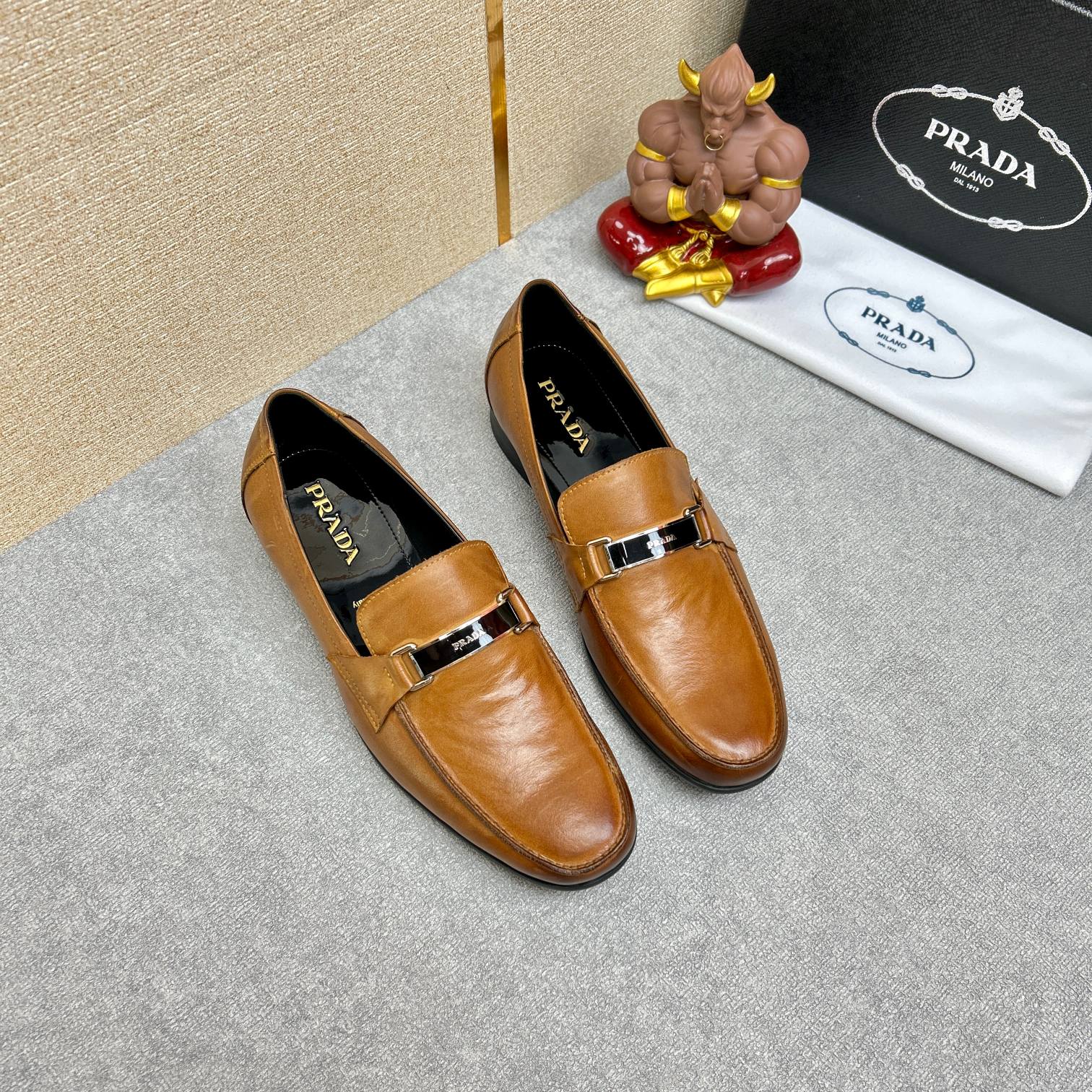 PRADA BRUSHED LEATHER LOAFER PLATE BIT LOGO BROWN - Image 10
