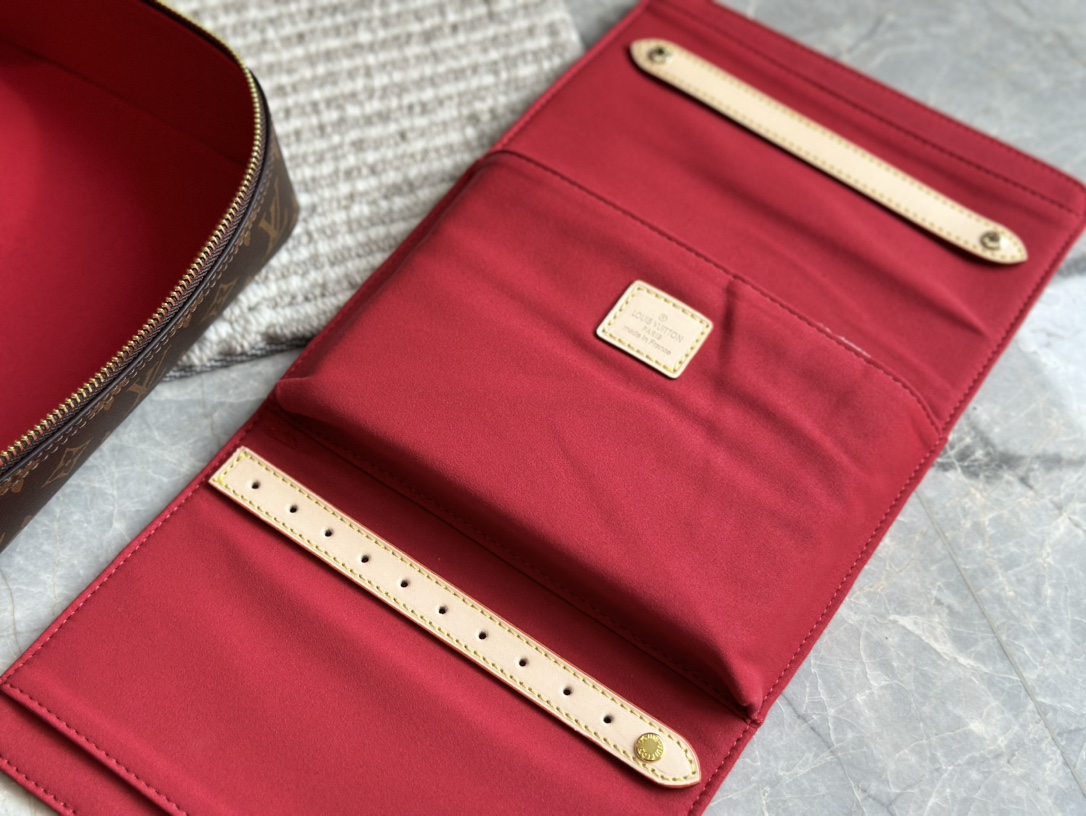 LOUIS VUITTON LV NICE JEWELRY CASE BROWN 23CM - Image 9