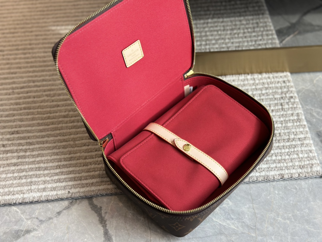 LOUIS VUITTON LV NICE JEWELRY CASE BROWN 23CM - Image 7