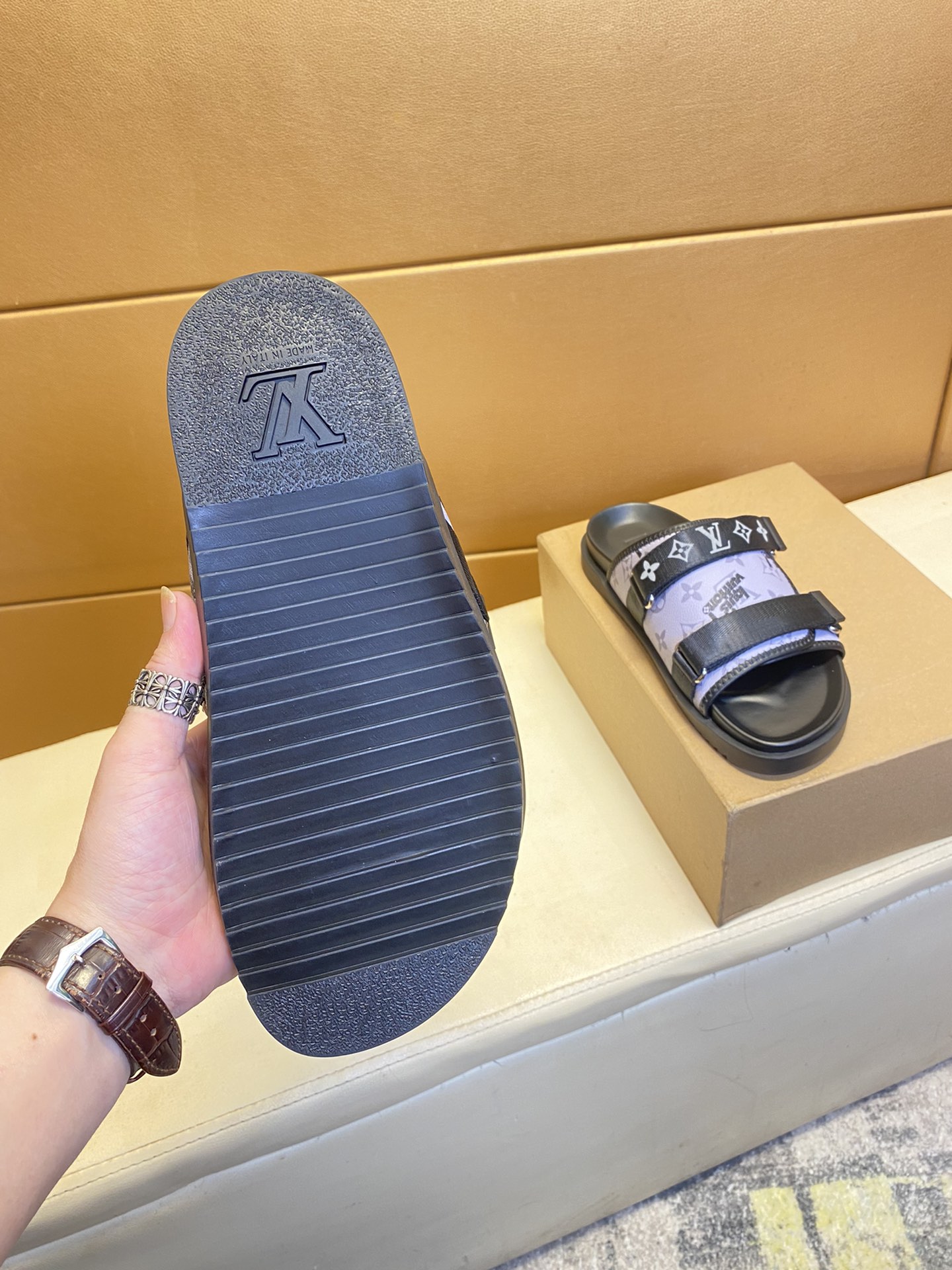 LOUIS VUITTON LV MONOGRAM SANDAL WITH LOGO PURPLE - Image 5