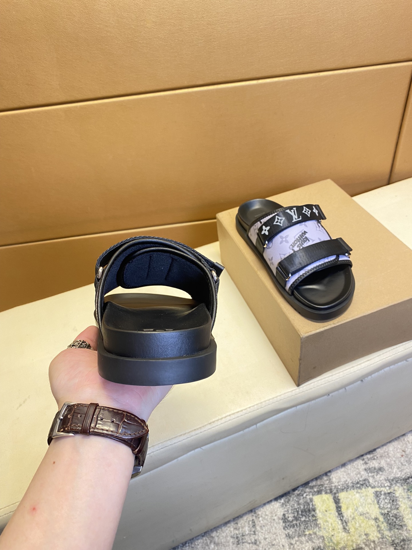 LOUIS VUITTON LV MONOGRAM SANDAL WITH LOGO PURPLE - Image 4