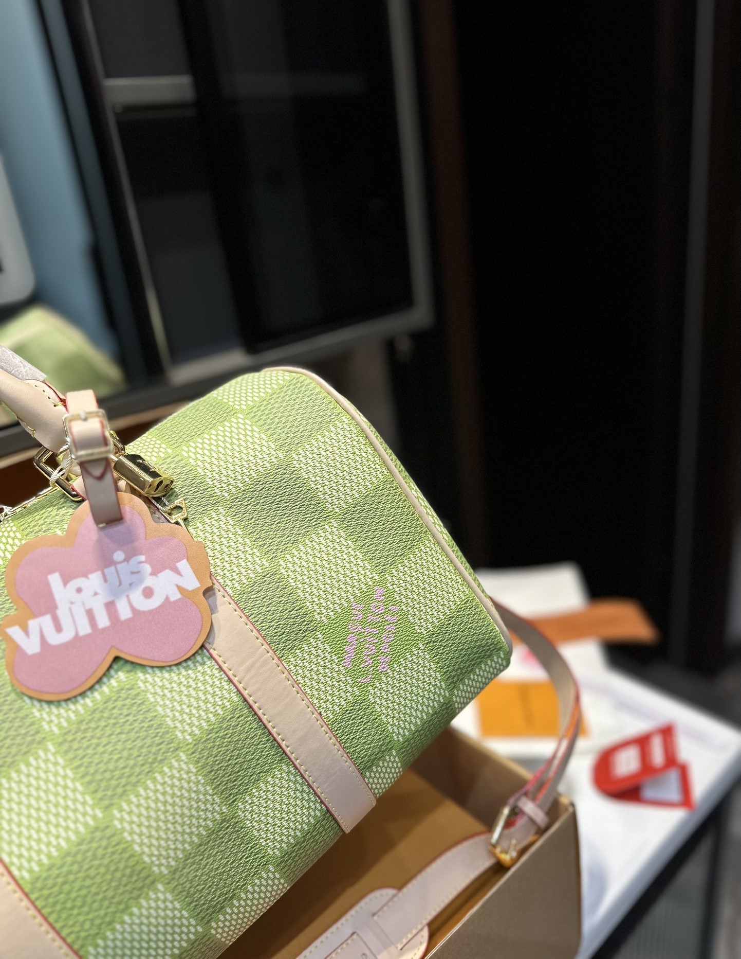 LOUIS VUITTON KEEPALL BANDOULIÈRE DAMIER CANVAS GREEN 35CM N40671 - Image 4