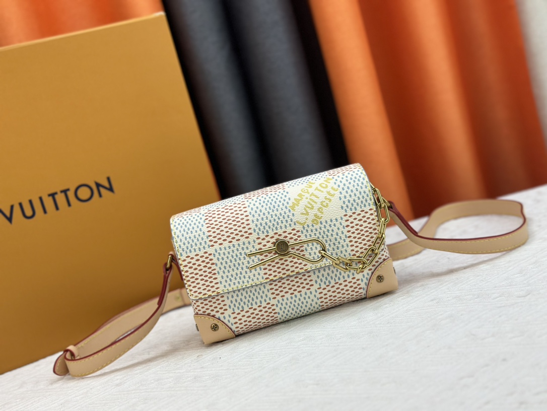 LOUIS VUITTON STEAMER WEARABLE WALLET WHITE 18CM N40674 - Image 2