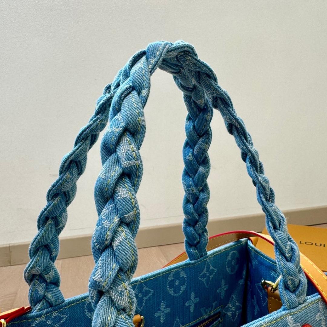 LOUIS VUITTON LET GO PM MONOGRAM SKY BLUE DENIM 30CM M24897 - Image 5